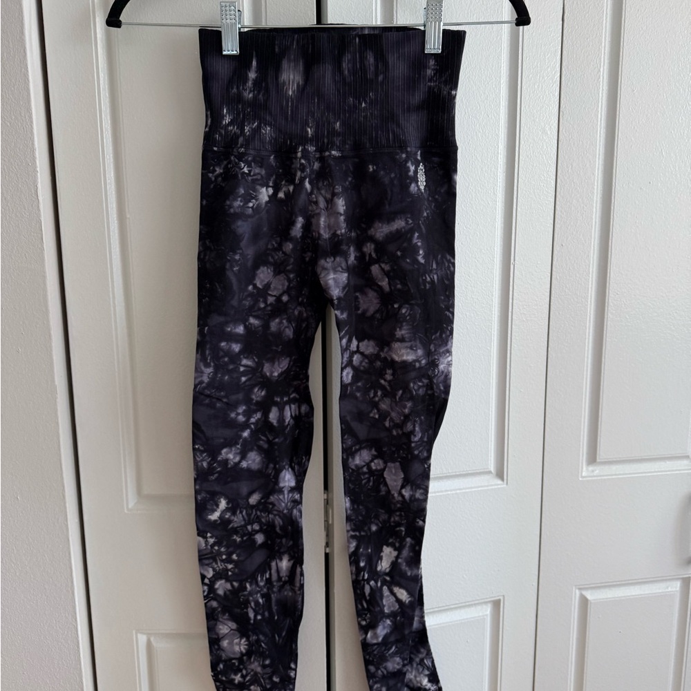 Free People Black and White Tie Dye Leggings